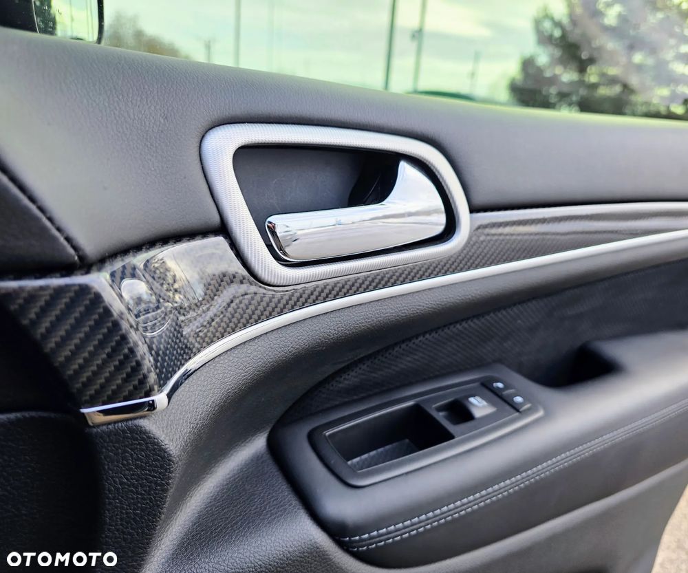 Jeep Grand Cherokee 6.4 V8 SRT8 - 13