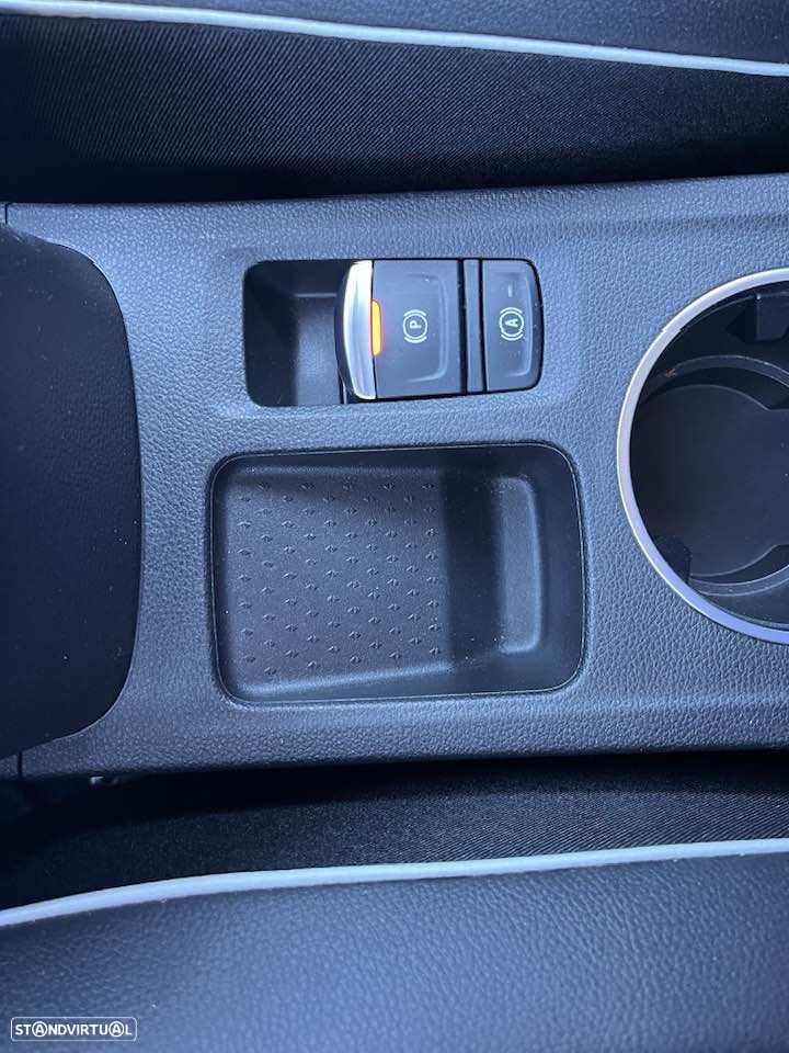 Renault Captur 1.6 E-Tech Intens - 19