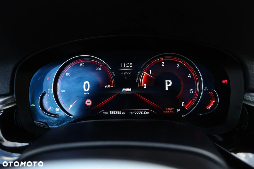 BMW Seria 5 520d xDrive Touring M Sport Edition - 31