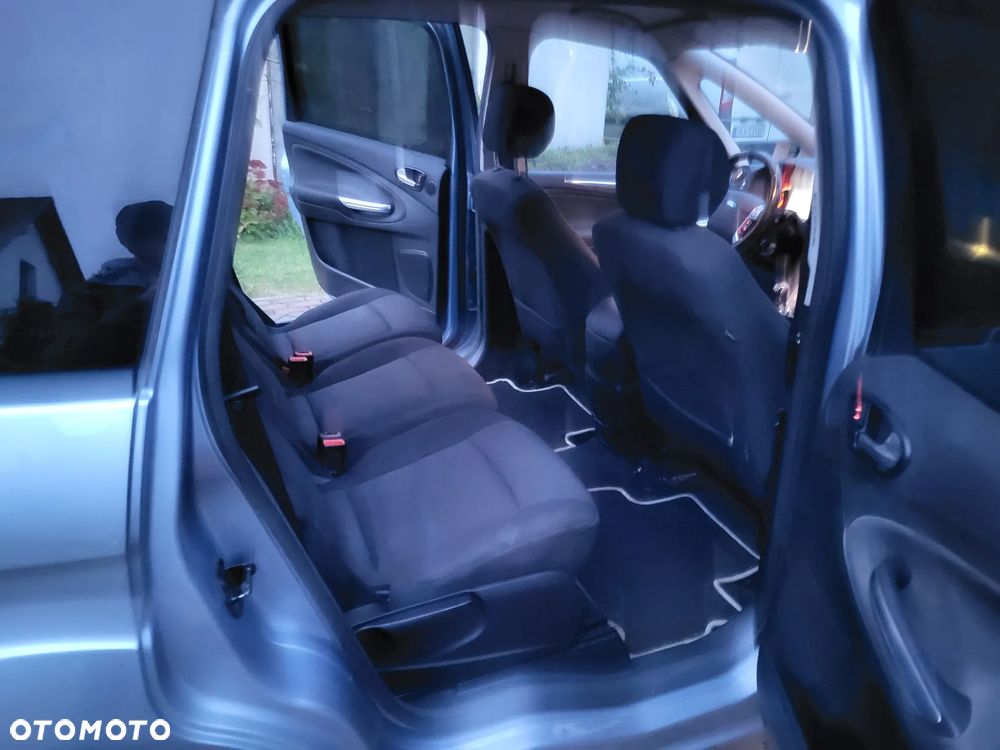 Ford S-Max 2.0 TDCi Titanium - 8