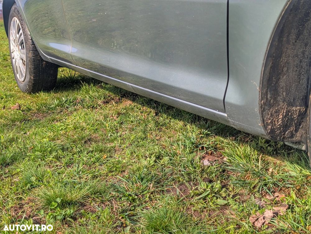 Opel Corsa 1.4 16V Active - 8