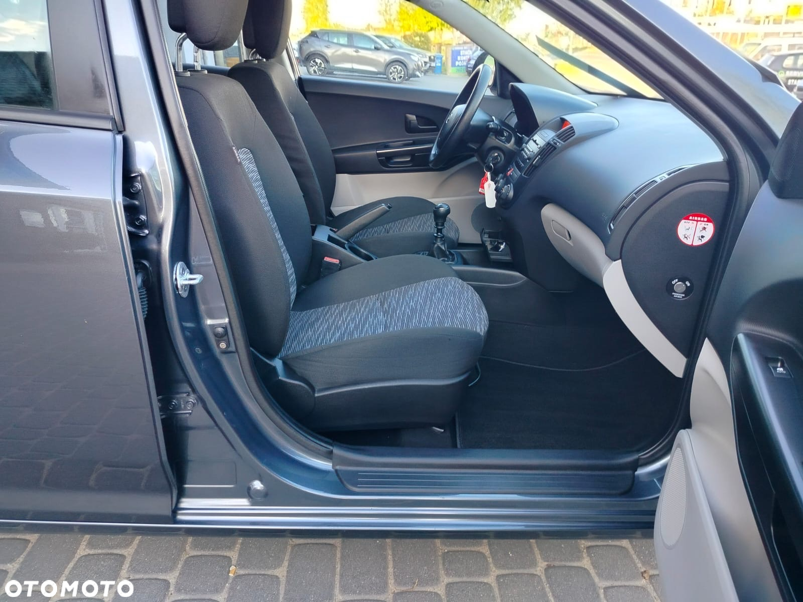 Kia Ceed 1.4 CVVT Attract - 29