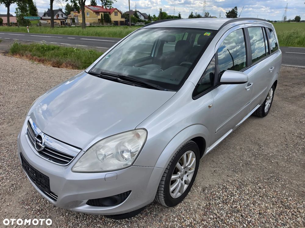 Opel Zafira - 2