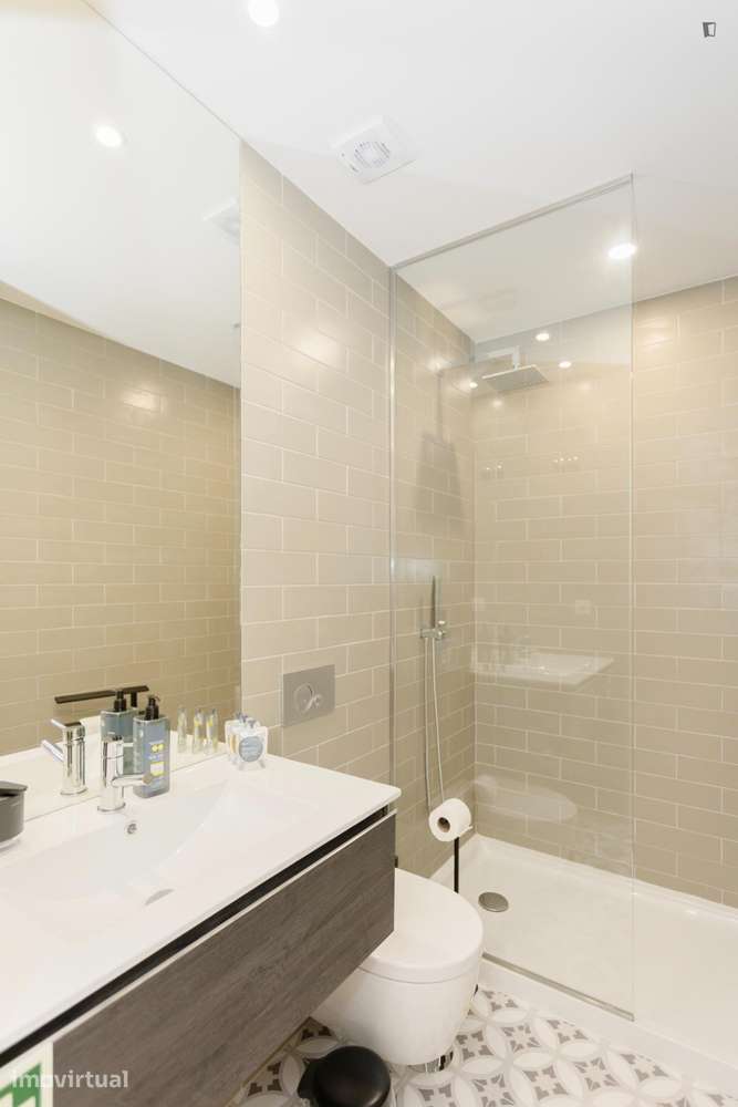 Apartamento com 1 quartos - localizado em Santo Ildefonso Porto - Grande imagem: 4/18