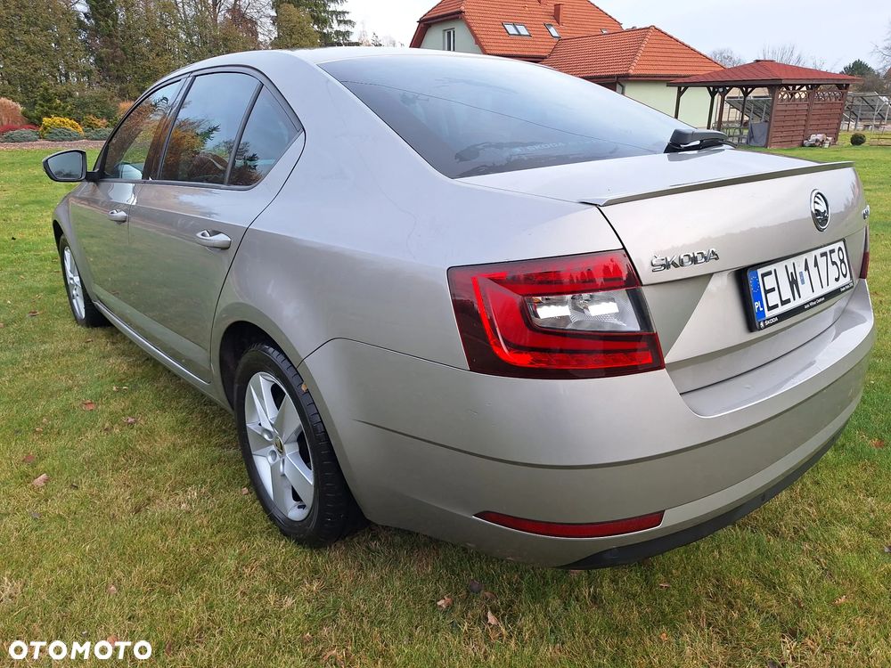 Skoda Octavia 1.5 TSI ACT Ambition - 5