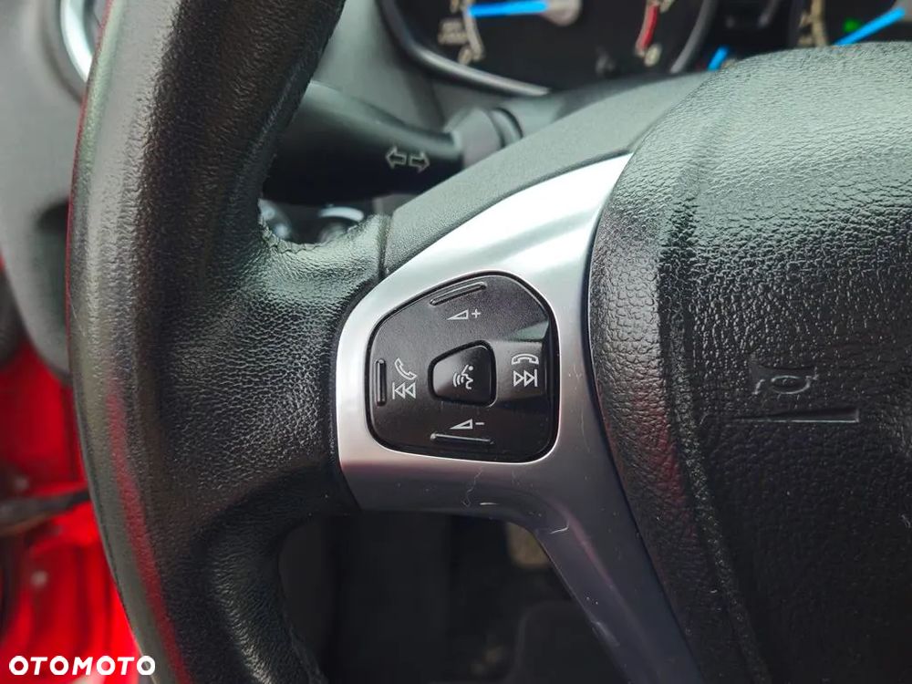 Ford Fiesta 1.0 EcoBoost Titanium ASS - 37