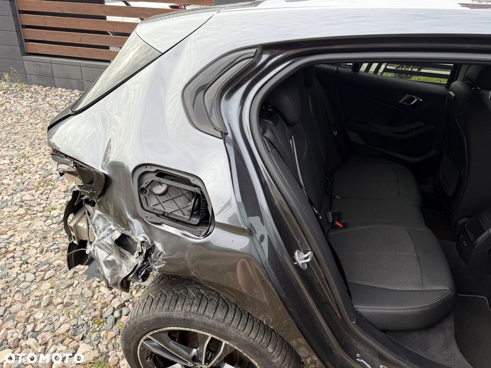 BMW Seria 1 118i GPF M Sport Shadow - 12