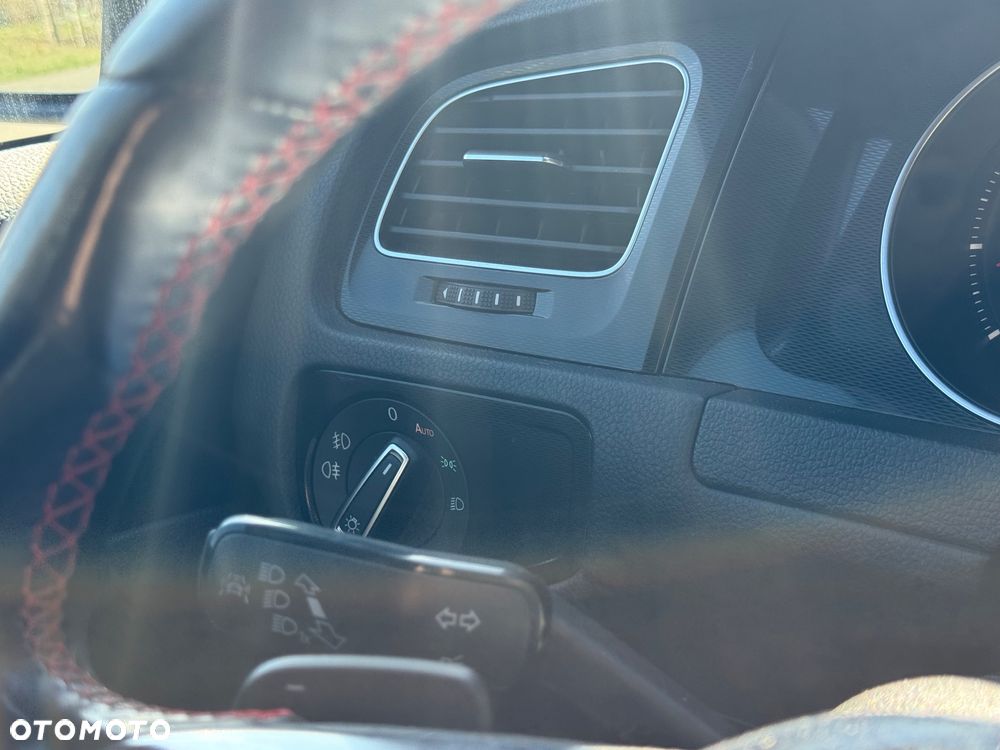 Volkswagen Golf - 19