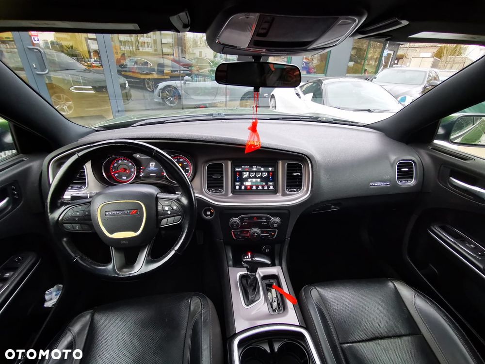 Dodge Charger 3.6 GT - 9