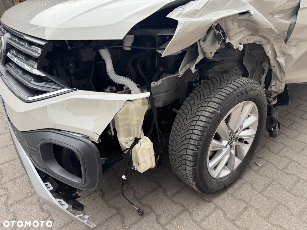 Volkswagen T-Cross - 22