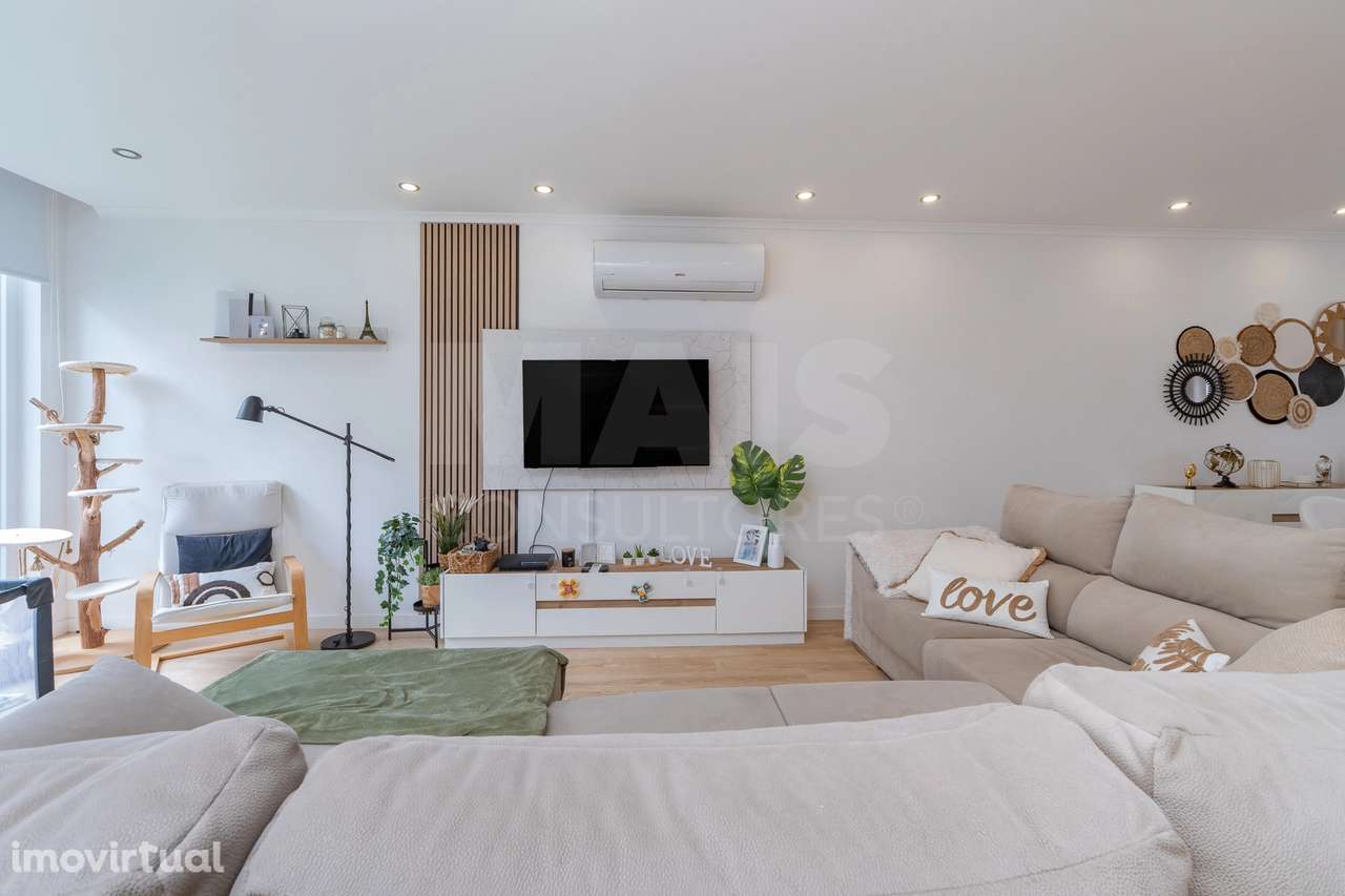 Moradia T3 Remodelada com, Espaço Exterior em Salvaterra de Magos - Grande imagem: 5/37