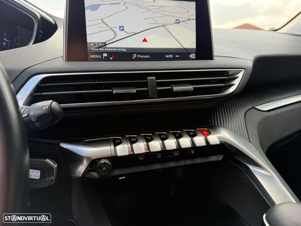 Peugeot 3008 1.5 BlueHDi Active - 29