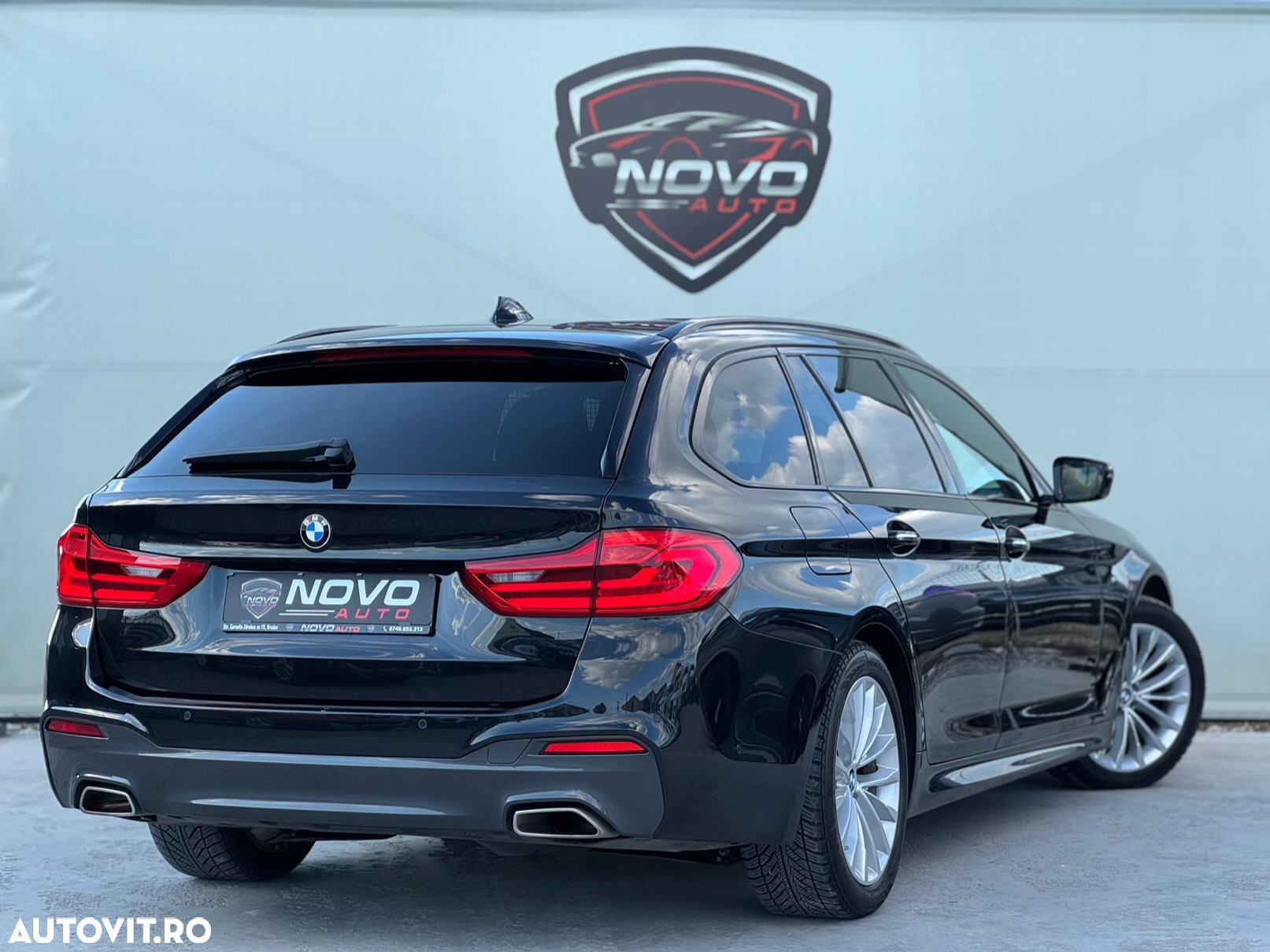 BMW Seria 5 520d Touring Aut. M Sport Edition - 4