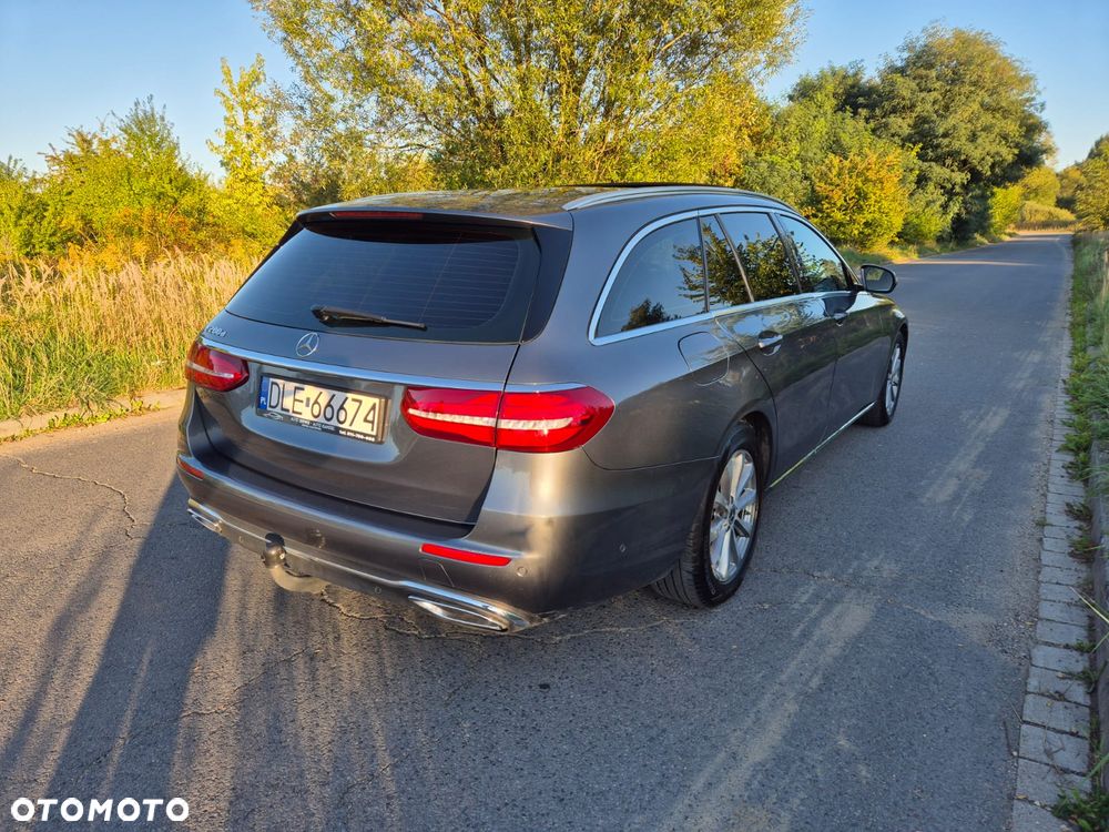 Mercedes-Benz Klasa E 200 d 9G-TRONIC Exclusive - 11