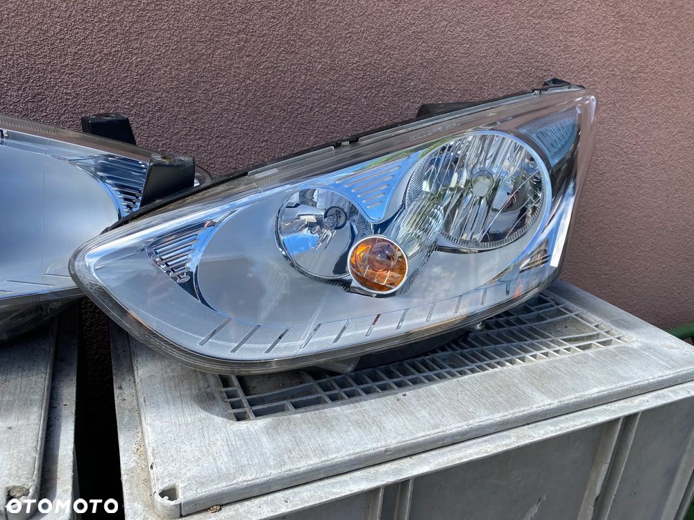 lampy ford b max zwykłe  komplet eu całe - 2