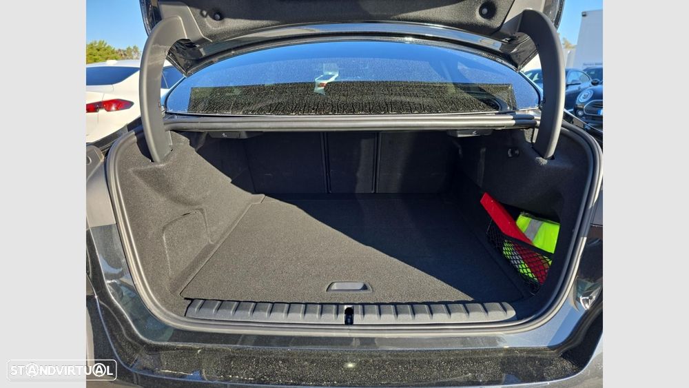 BMW 216 Gran Coupé - 15