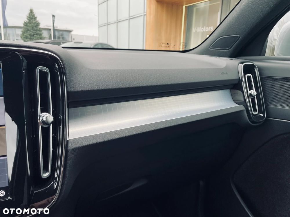 Volvo XC 40 B3 Core - 14