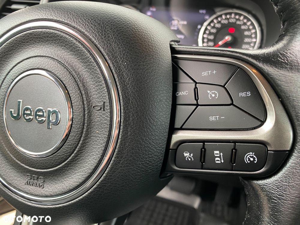 Jeep Renegade - 25