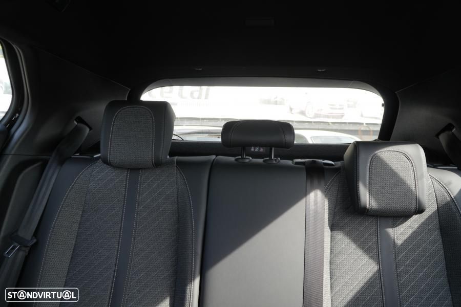Peugeot 2008 PureTech 130 EAT8 Allure Pack - 7