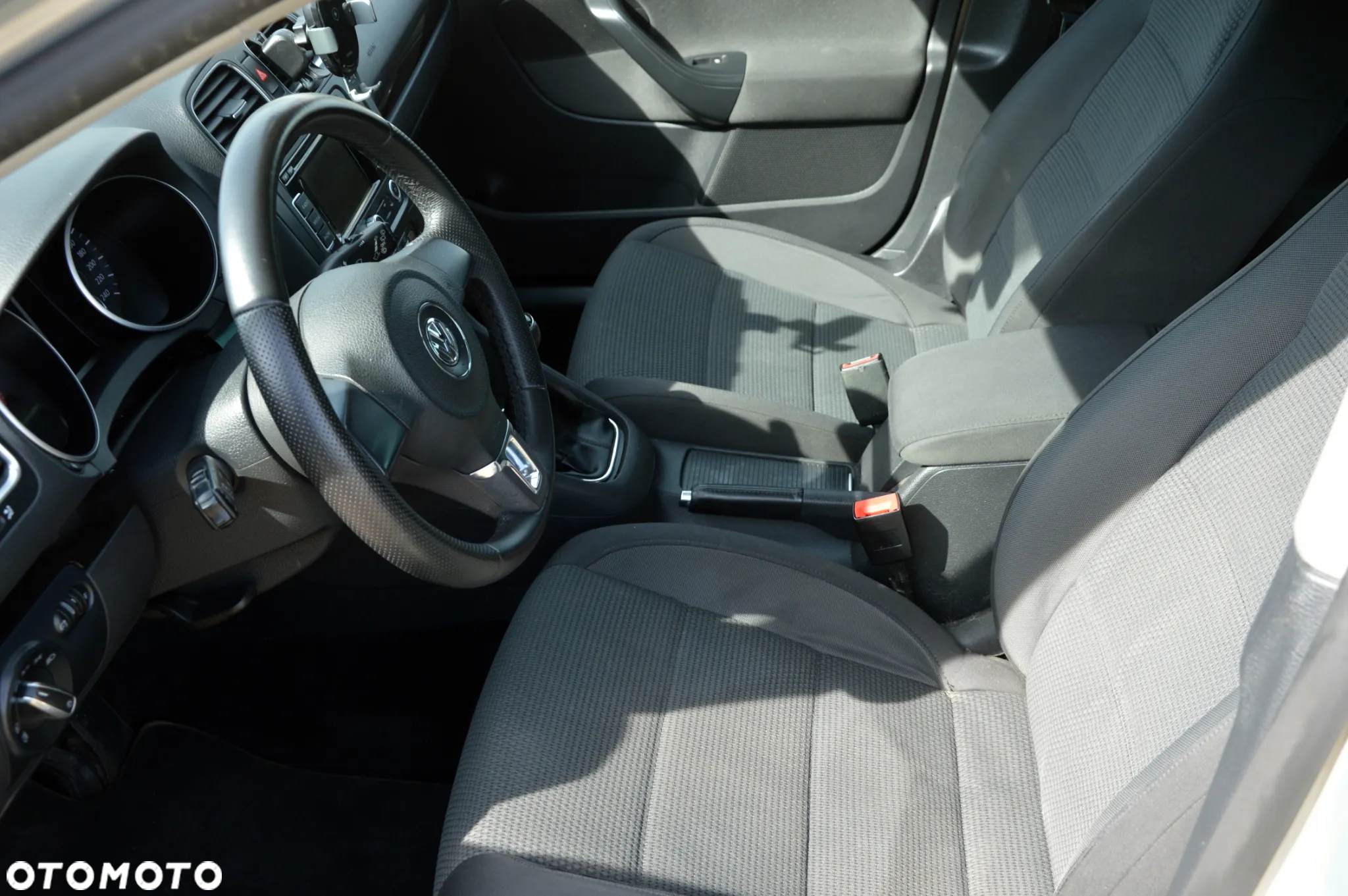 Volkswagen Golf VI 1.4 TSI Comfortline - 27