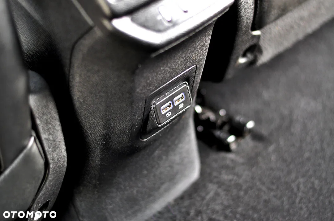 Peugeot 5008 PureTech 180 EAT8 Stop & Start GT - 38