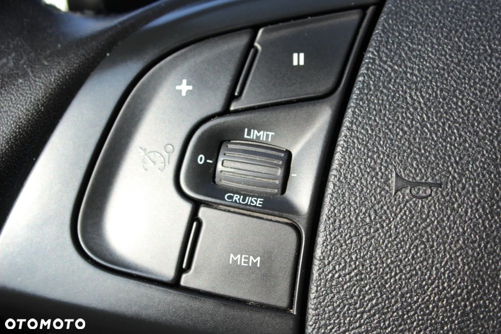 Citroën DS5 2.0 HDi SoChic - 16