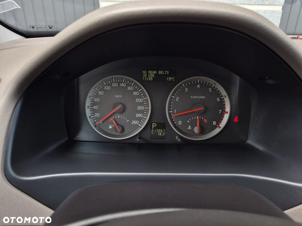 Volvo S40 2.4 Momentum - 8