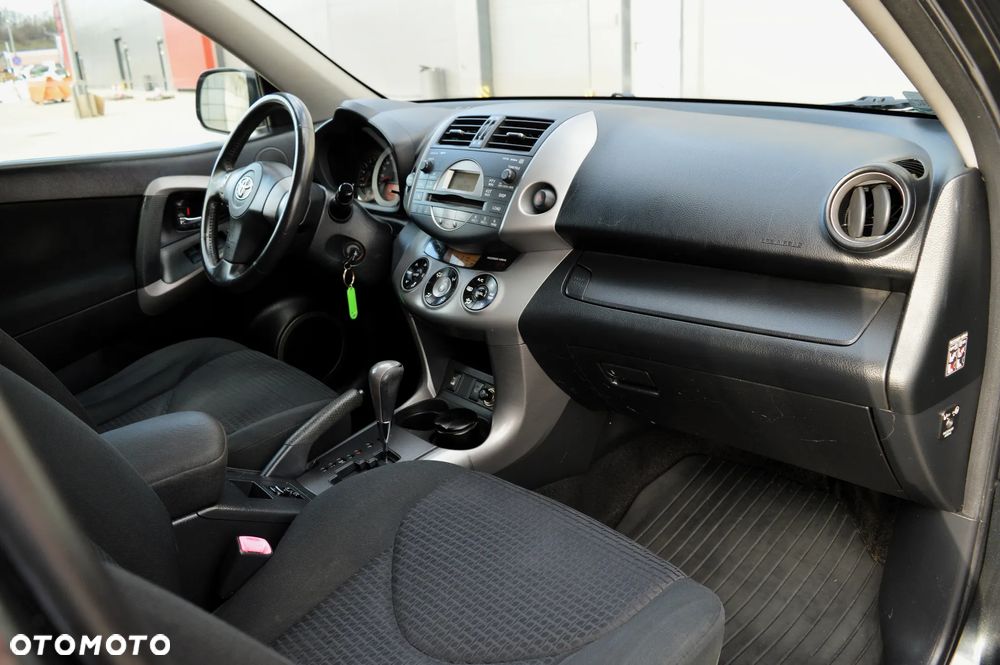 Toyota RAV4 2.0 VVT-i Prestige - 10