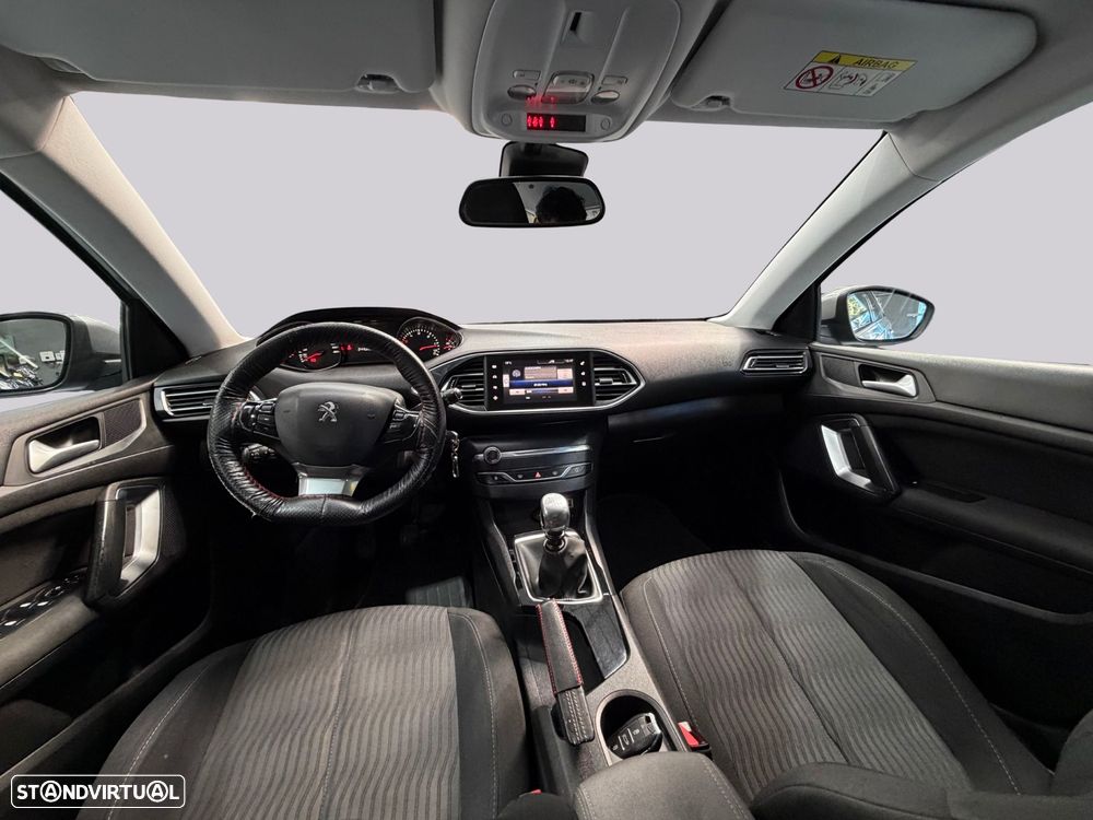 Peugeot 308 SW - 14