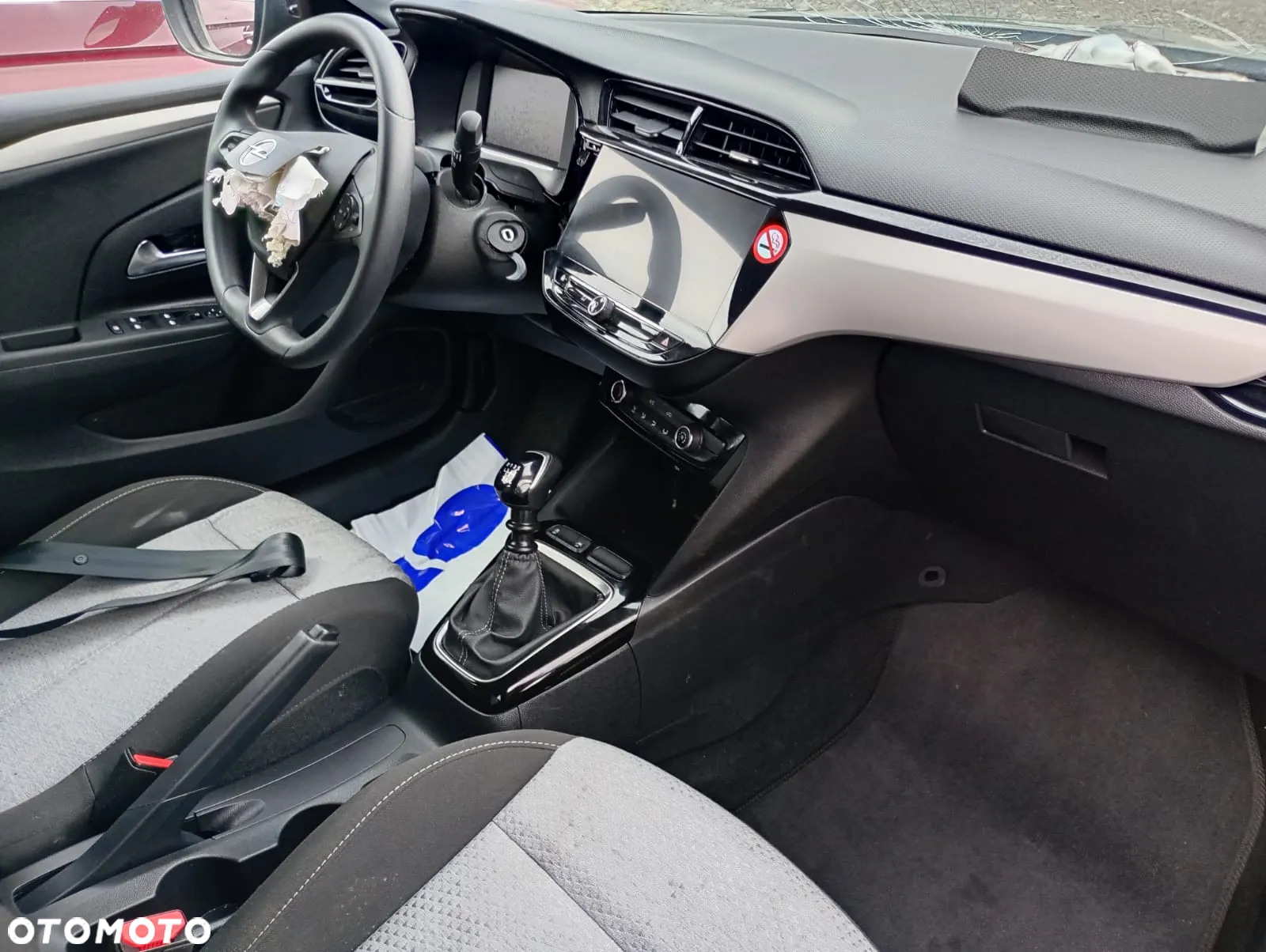 Opel Corsa 1.2 Direct Injection Turbo - 11