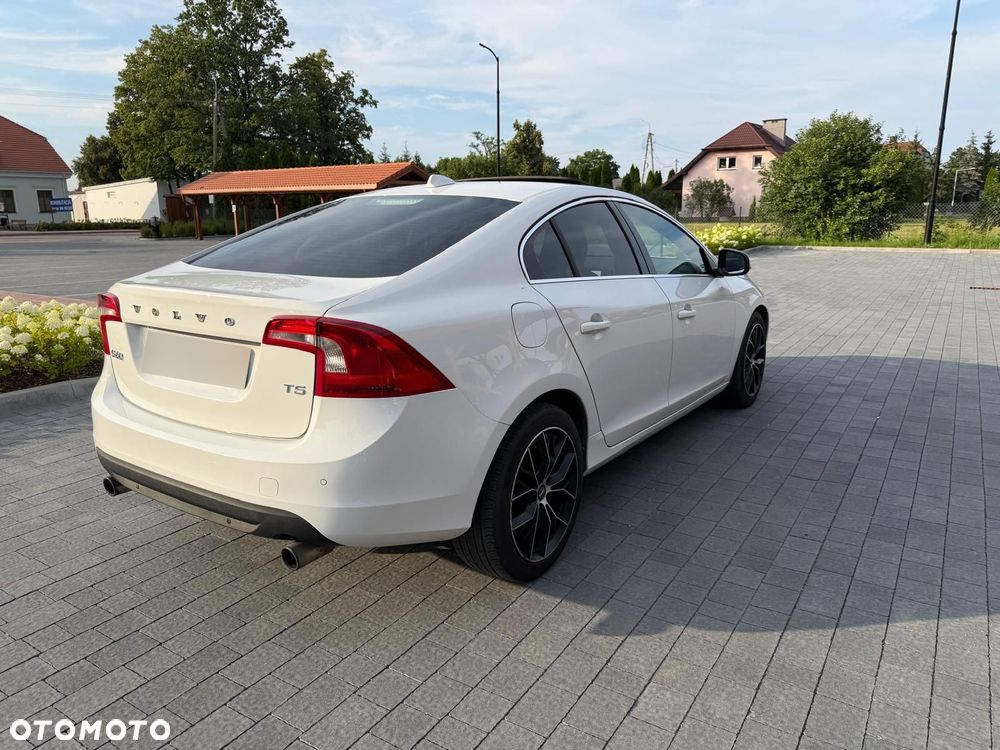 Volvo S60 2.5 T5 - 4