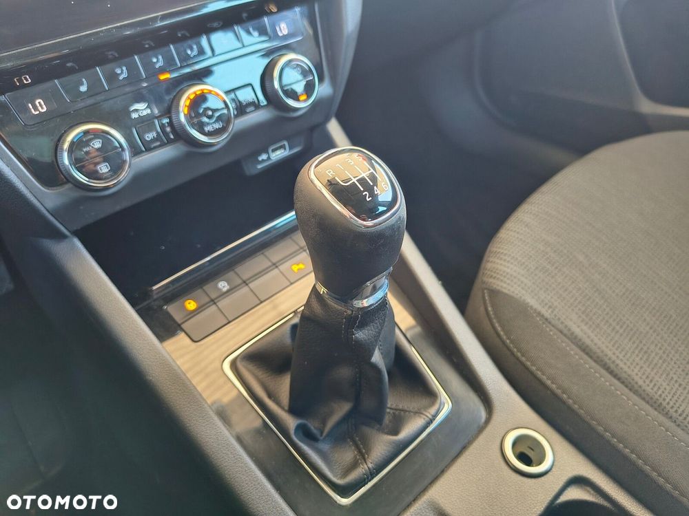 Skoda Octavia - 25