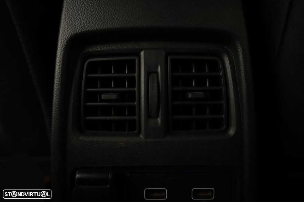 Renault Captur 1.0 TCe Techno Bi-Fuel - 25