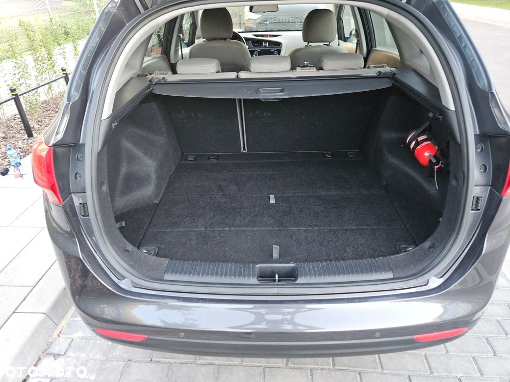 Kia Ceed Cee'd 1.6 GDI Business Line - 8