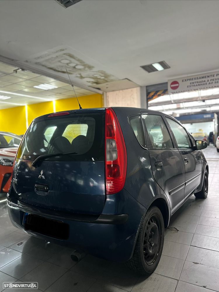Mitsubishi Colt - 3