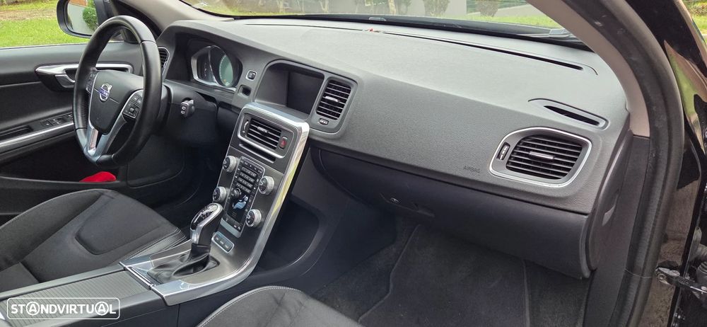 Volvo V60 - 24