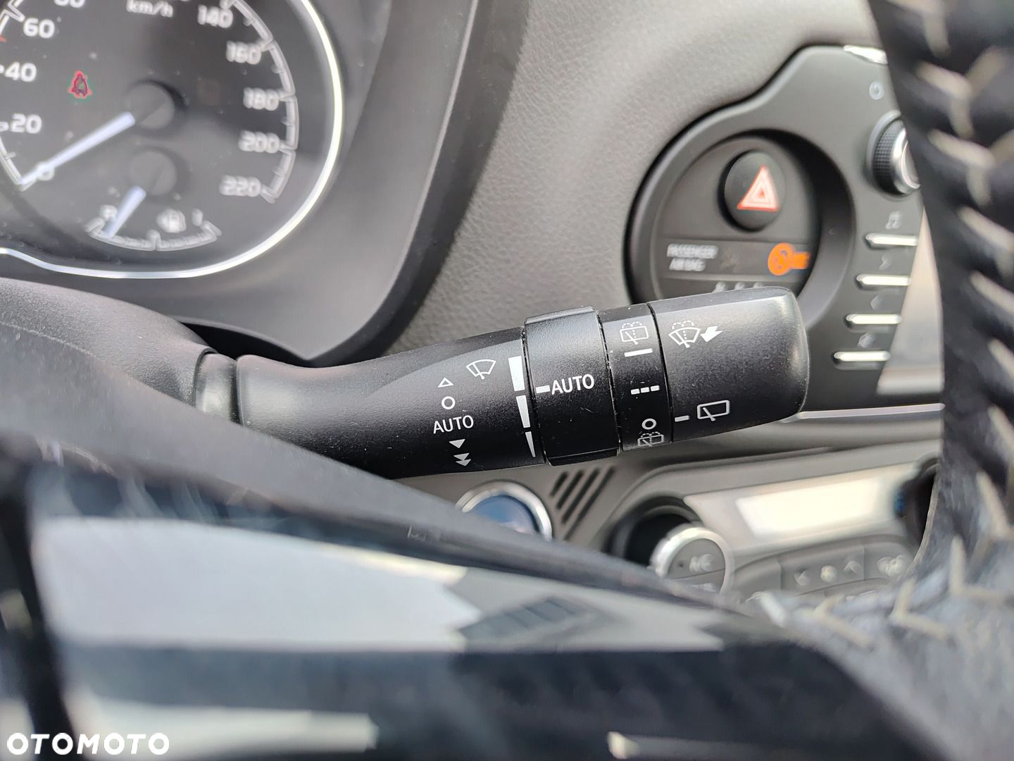 Toyota Yaris - 18
