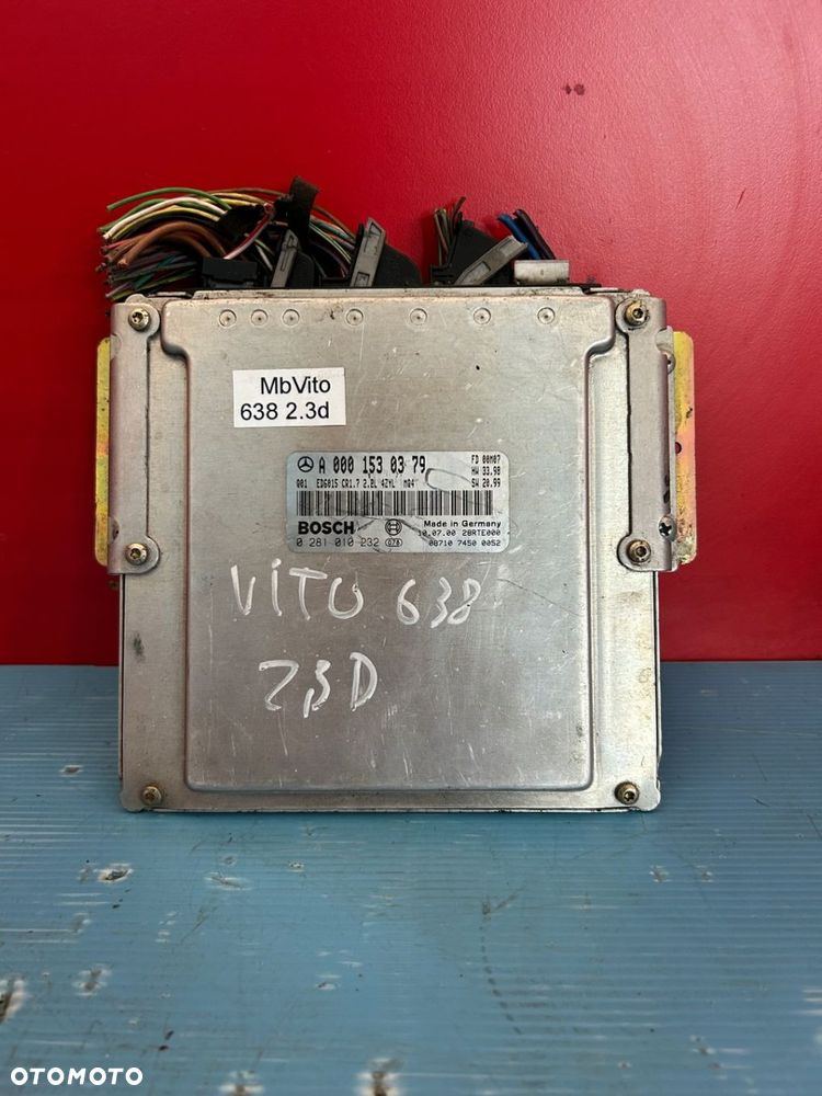 KOMPUTER STEROWNIK SILNIKA MB MERCEDES-BENZ VITO 638 2.3D A0001530379 - 1