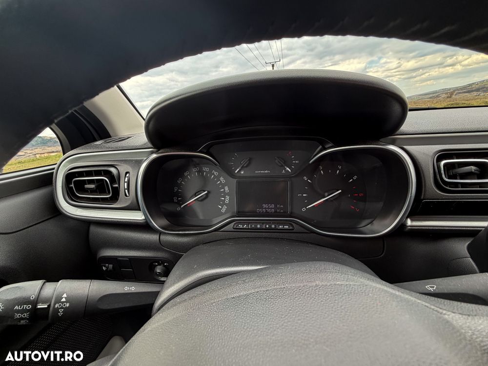 Citroën C3 1.2 PureTech S&S EAT Shine - 4