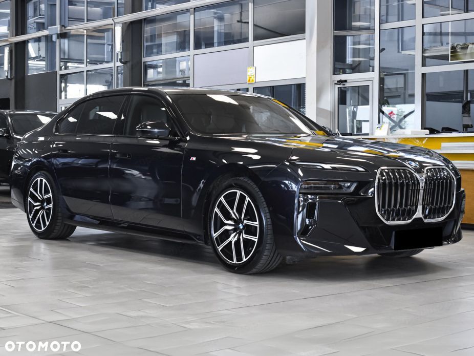BMW Seria 7 740d xDrive mHEV M Sport sport - 7