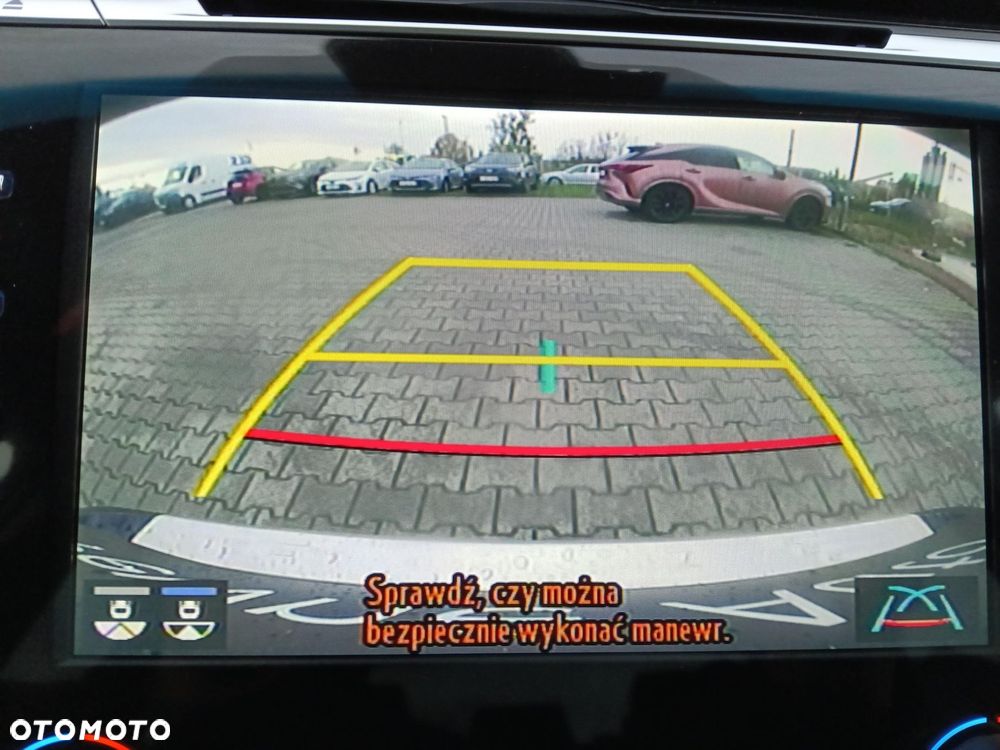 Toyota Camry 2.5 Hybrid Executive CVT - 24