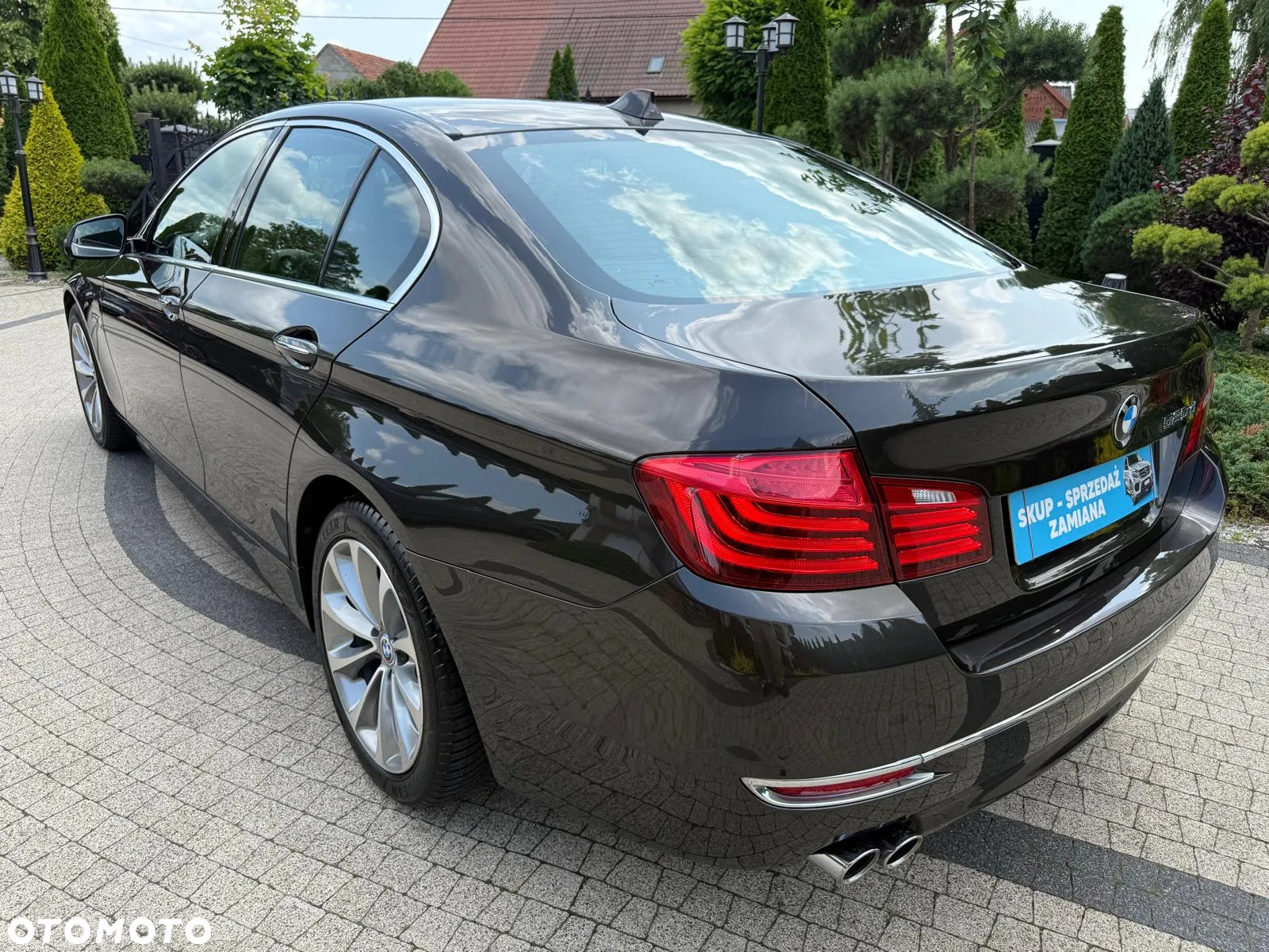 BMW Seria 5 525d Sport-Aut Luxury Line - 19