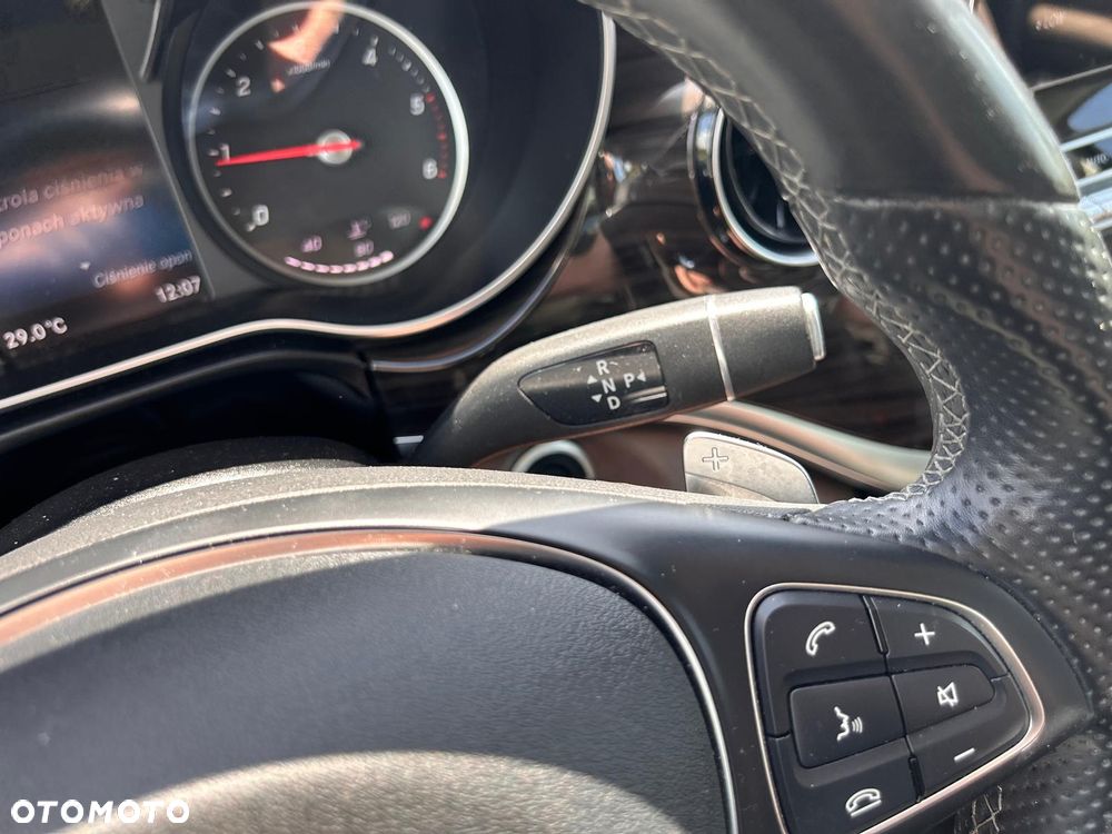 Mercedes-Benz Klasa V 300 d 4-Matic Avantgarde 9G-Tronic (d³ugi) - 35
