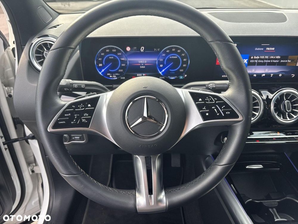 Mercedes-Benz EQA - 11