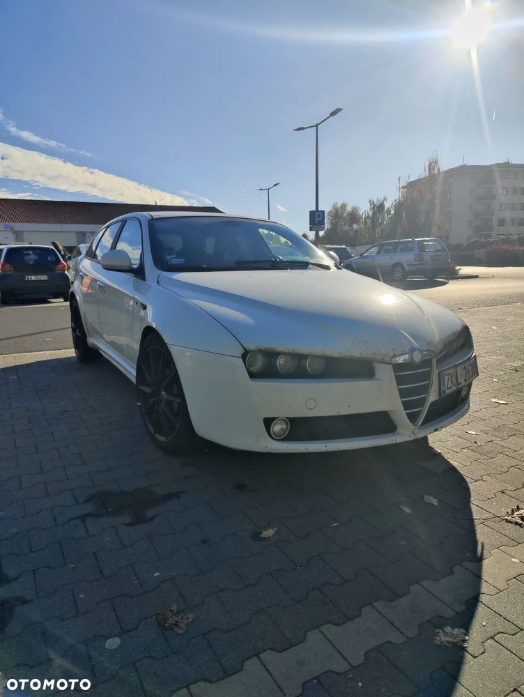 Alfa Romeo 159 2010 photo 3