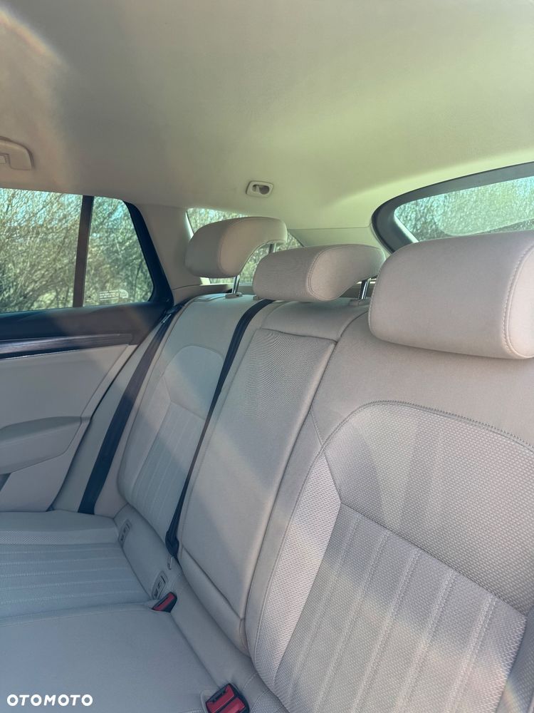 Skoda Superb 2.0 TDI Style DSG - 22