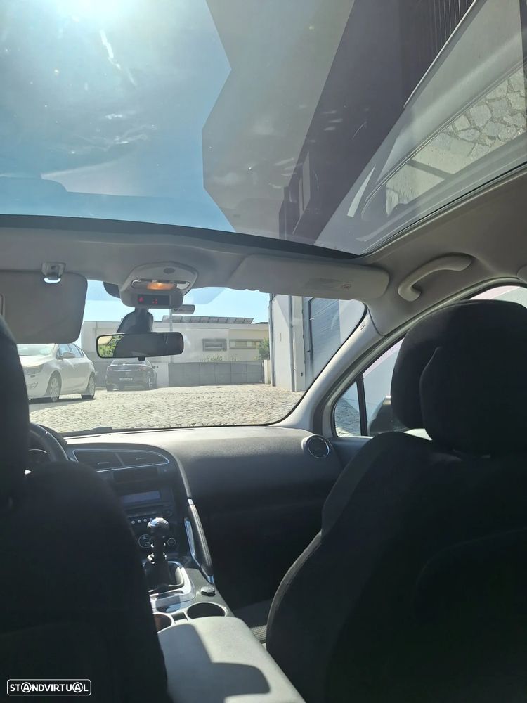 Peugeot 3008 1.6 HDi Executive - 9