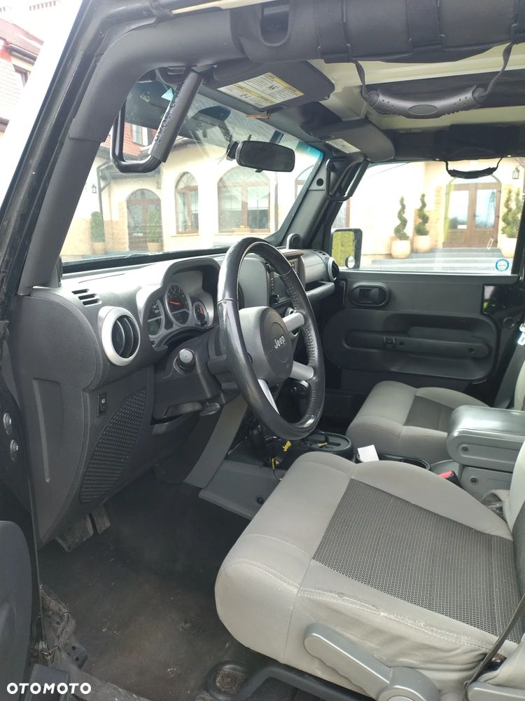Jeep Wrangler - 4