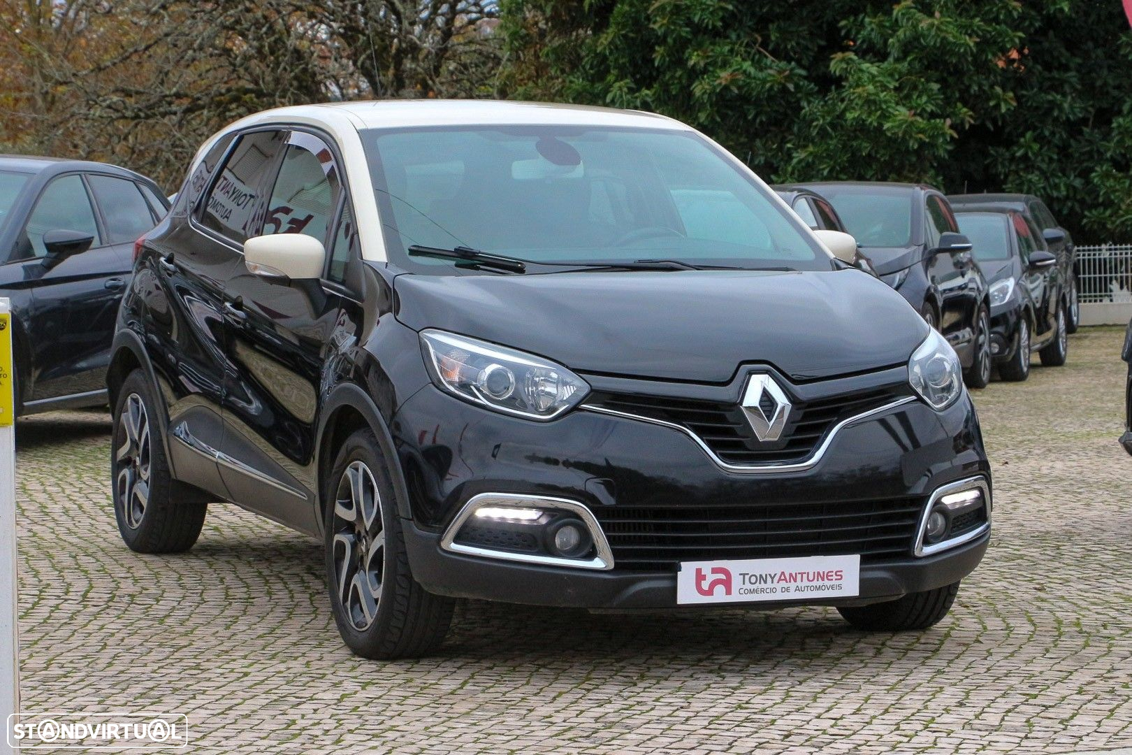 Renault Captur 1.5 dCi Exclusive - 14