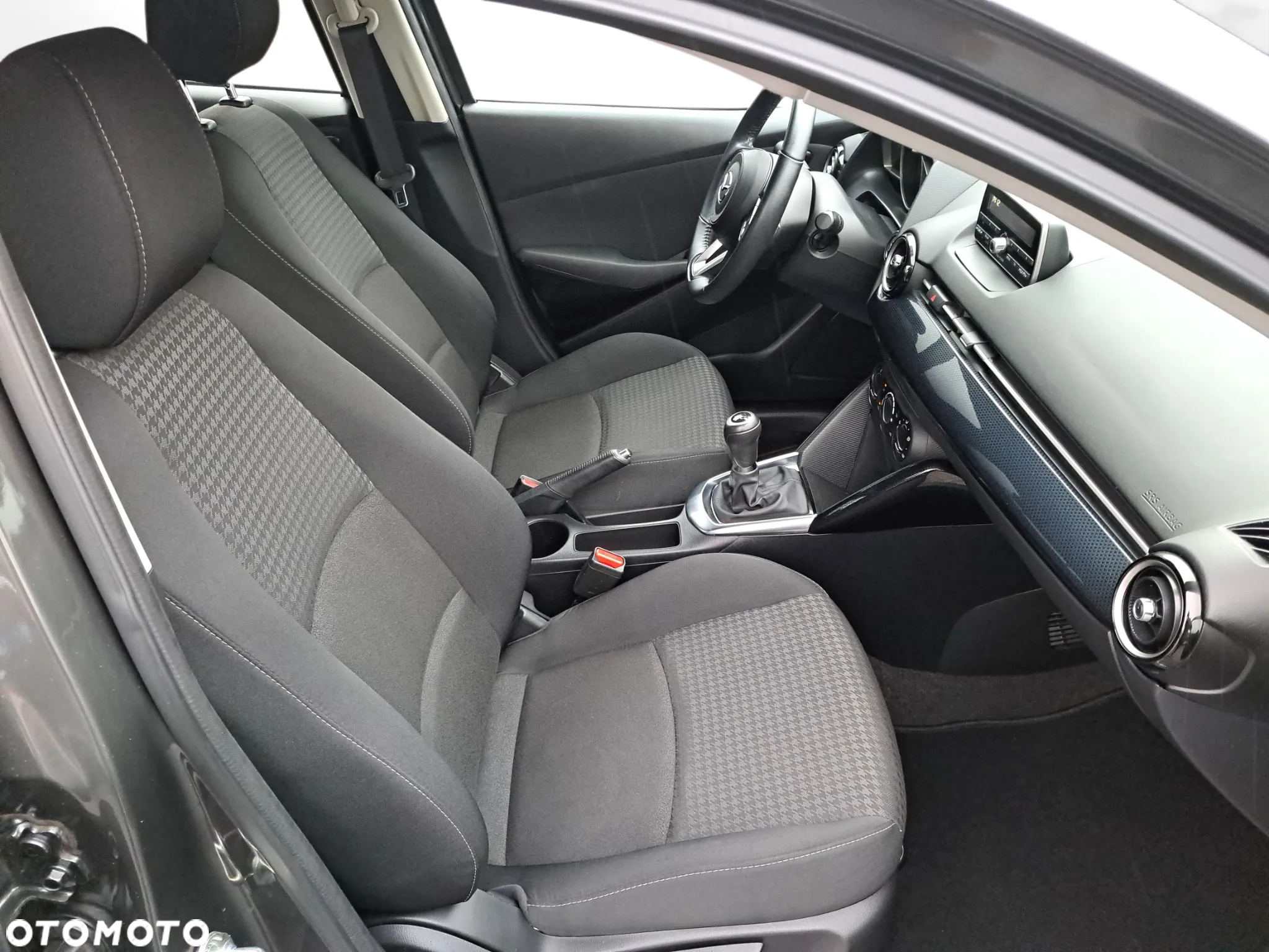 Mazda 2 1.5 Skyenergy - 13